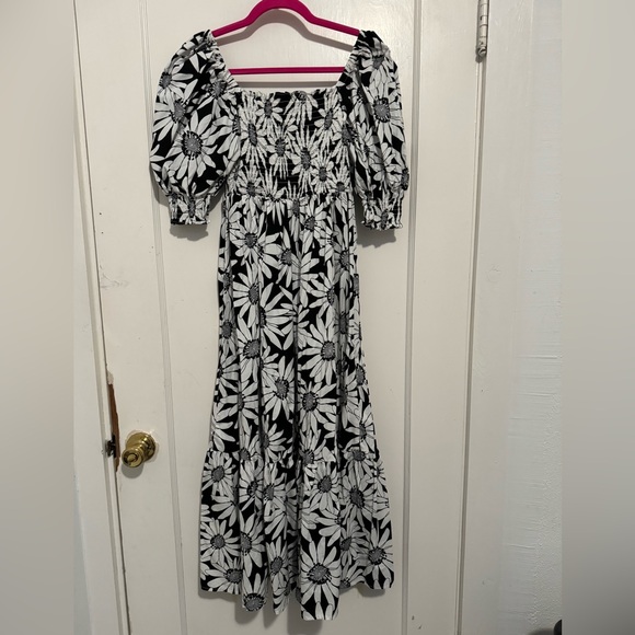 INC International Concepts Women’s Black & White Sunflower Midi Dress XS - Picture 4 of 6